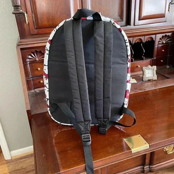 HELLO KITTY BIOWORLD NWT BACK PACK FRONT ZIPPERED POUCH RED/WHITE/BLACK LGE SIZE - Picture 2 of 9